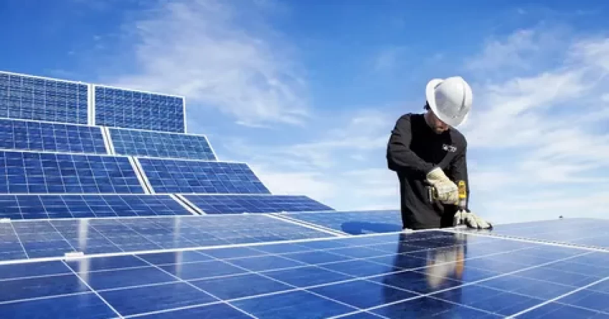 Solar solutions panel installation in Hawke’s Bay home rooftop